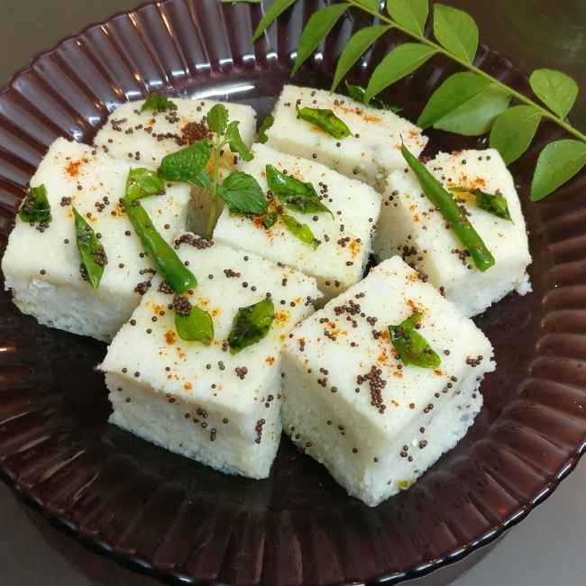 Gujjukhana-Dhokla
